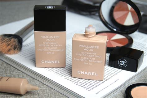 chanel foundation reviews vitalumiere aqua